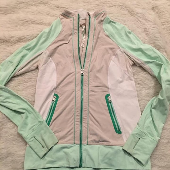 lululemon athletica Jackets & Blazers - Lululemon run jacket